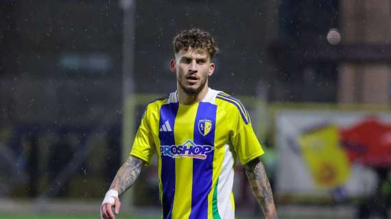 Cosenza, pressing su Luca Russo: accordo con il giocatore, ora serve l’intesa col Cerignola