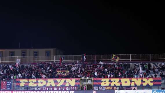 Casertana, raccolta fondi durante la gara contro il Cosenza