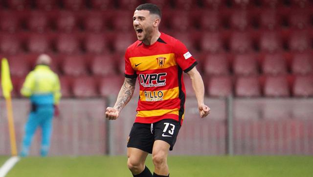 Cosenza-Benevento, Lamesta ammette: "Sapevo che il rigore non c'era"