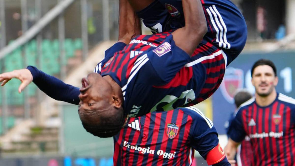 LE PAGELLE: KOUAN DA URLO! CAPORALE UN MURO, GARRITANO GRAN CLASSE