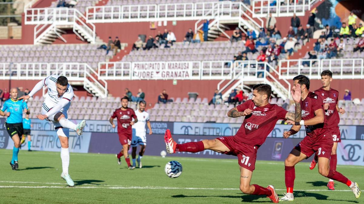 Beretta entra nella cooperativa del gol: il Cosenza segna con tutti e resta una macchina offensiva