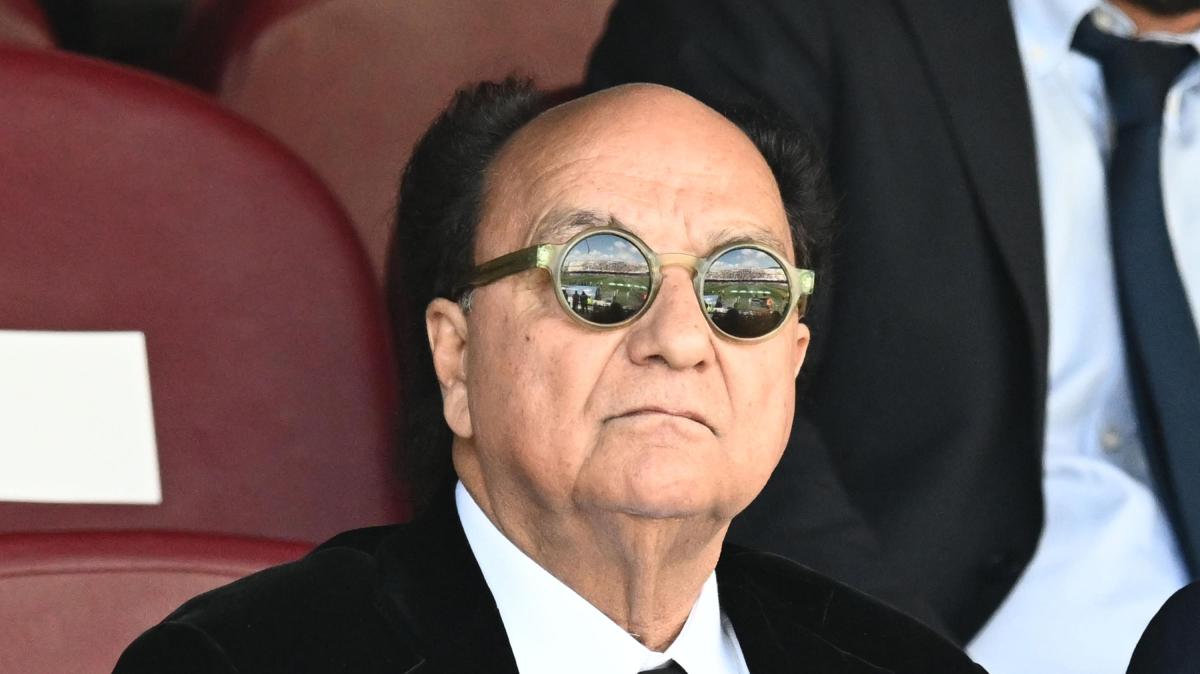 Cosenza, la lettera del presidente Guarascio: "Io sono pronto a cedere ma non accetto i ricatti"