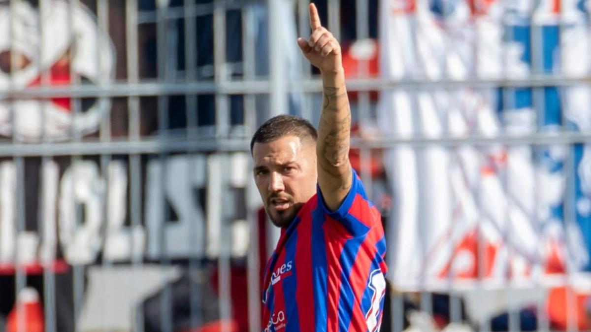 Casarano, Chiricò: "Mi hanno dato del vecchio, qui invece ho ritrovato me stesso. Il meglio deve ancora venire"