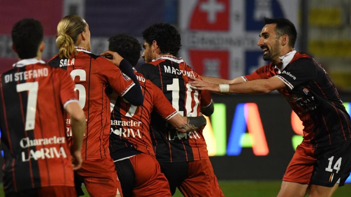 Verso Perugia-Torres: al "Curi" scontro diretto per la salvezza 