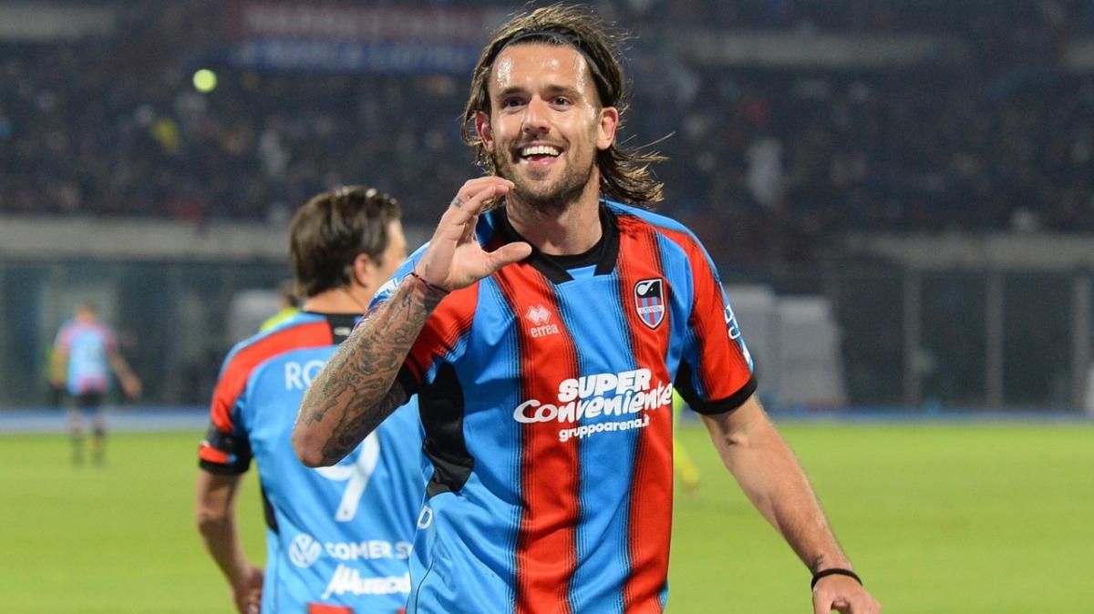 Catania, infortunio per Casasola: Il comunicato del club