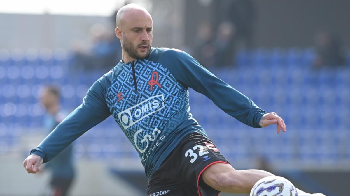 Vicenza, capitan Costa emoziona: “Maglia più importante, ce l’abbiamo fatta. Questa vittoria è per tutti”