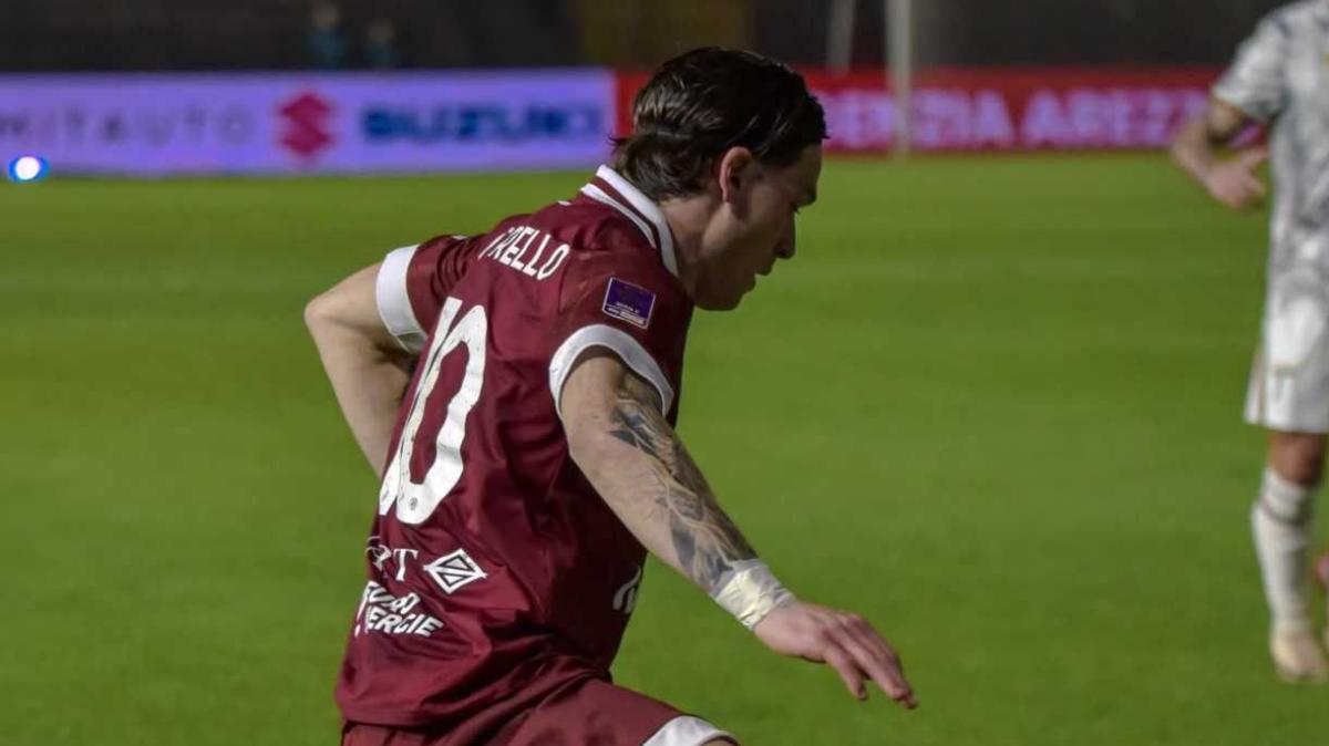 Leader e trascinatore: il cuore e i gol di Pattarello per la promozione in B dell'Arezzo