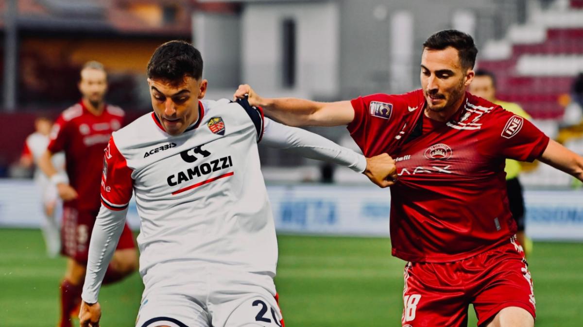 Il Frosinone pesca in Serie C? Chi è Luigi Caccavo, il "Re Leone" del Lumezzane