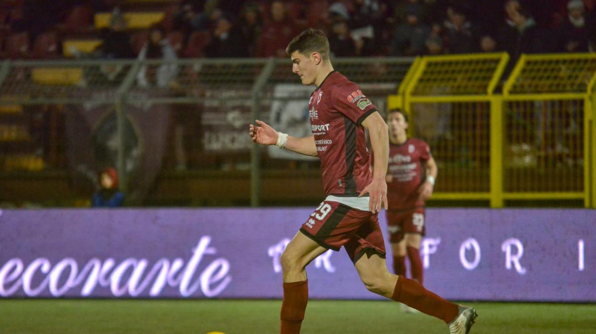 Cosenza, Moretti: "Pareggio di Benevento importante, sono arrivato qui per mettermi alla prova"