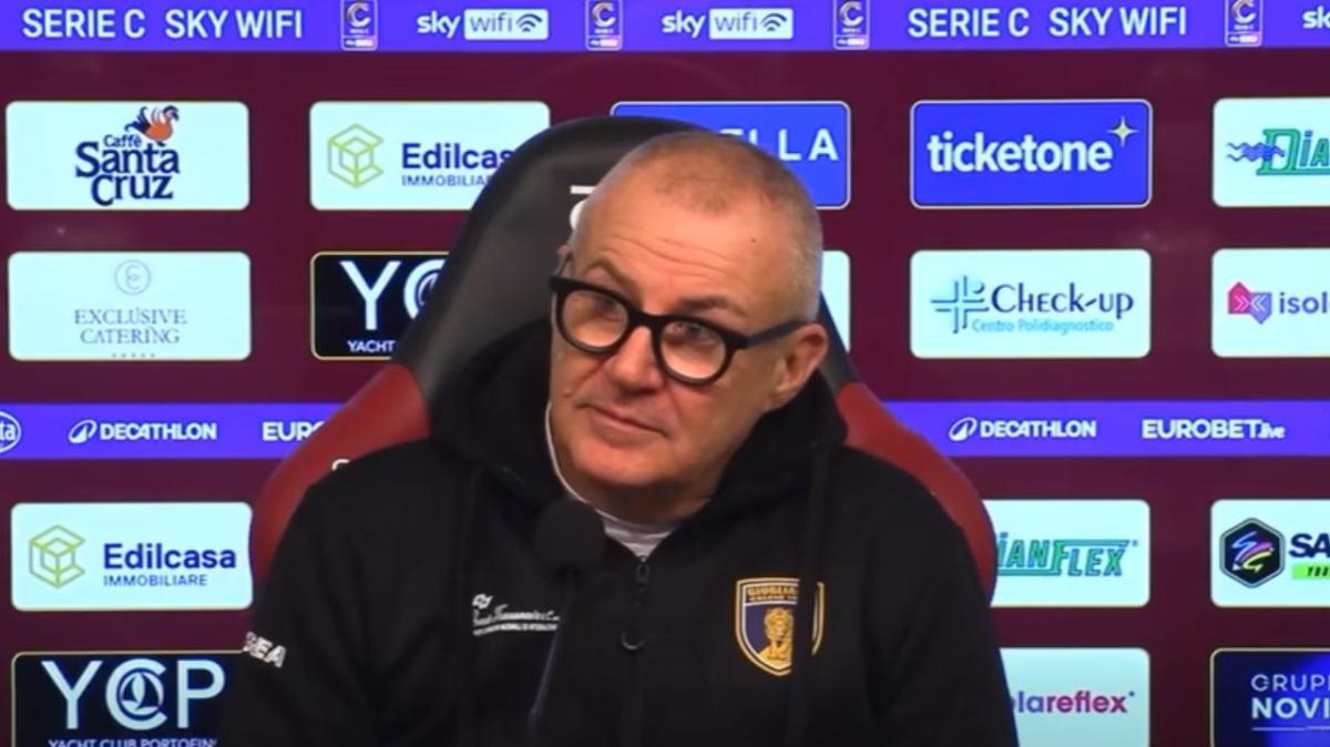 Giugliano-Crotone, Sky o Now? Dove vederla in diretta tv o streaming