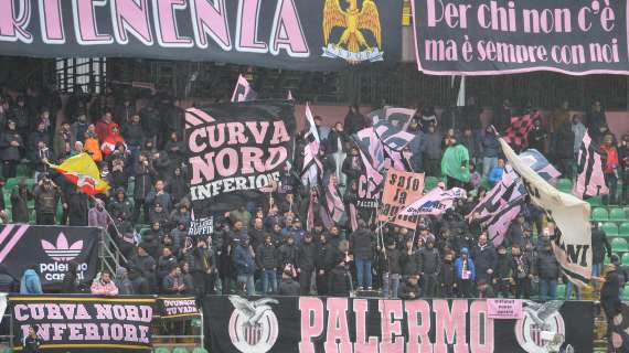 Il Palermo travolge la Salernitana: finisce 5-0 a Salerno