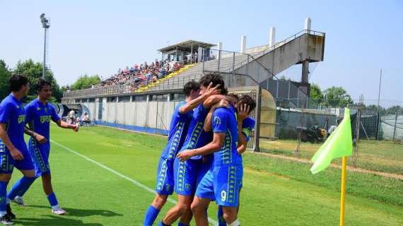 L'esultanza al gol di Perillo