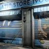 Ostia | Lazio Store preso di mira: bomba carta sulla serranda, la ricostruzione
