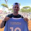 Lazio, Tommy Paul posa con la maglia biancoceleste: lo scatto - FOTO
