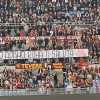 Morte Adamo Dionisi, spuntano due striscioni dei tifosi della Roma all'Olimpico - FOTO