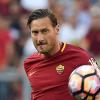 Totti prende in giro la Roma: "Tre rigori sbagliati? Dai, è uno scherzo..."