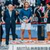 Badosa - Tsitsipas, scintille in campo: lui prova a calmarla e lei... - VIDEO