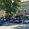 Roma - Lazio, i tifosi biancocelesti si radunano a Ponte Milvio - VIDEO