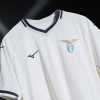 Lazio, ecco la maglia 'Away' per la nuova stagione - FOTO&VIDEO