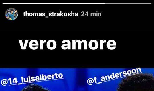 "Baciamano" tra Luis Alberto e Felipe Anderson, Strakosha scherza: "Vero Amore!"