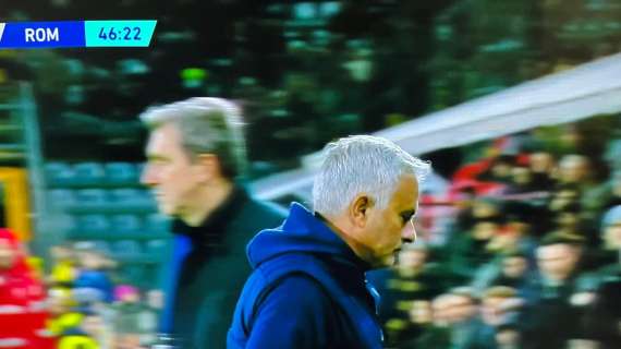 Cremonese - Roma, Mourinho furioso se la prende con il quarto uomo: espulso