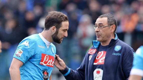 Lazio, la pazza idea circola tra i tifosi: "Sarri, convinci Higuain!"