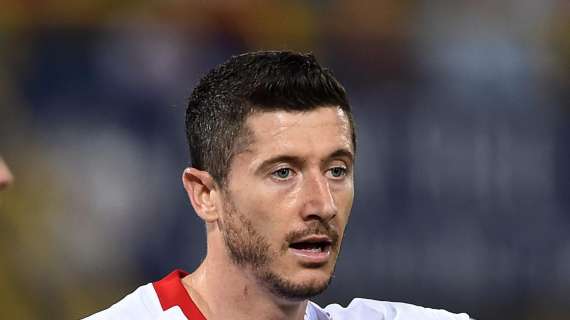 Bayern Monaco, la protesta silenziosa di Lewandowski: per il secondo giorno...