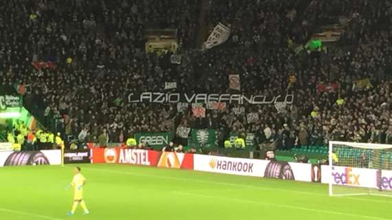 Celtic, lo striscione dei tifosi scozzesi: "Lazio vaffa****o" - FOTO