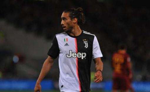 Calciomercato, l'ex Lazio Caceres alla Fiorentina: domani le visite mediche