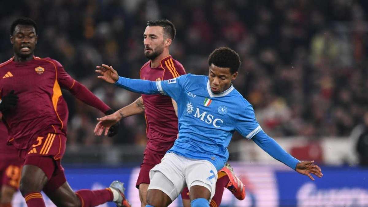 Roma - Napoli, ma quale fallo su Koné? Tutto regolare: la moviola