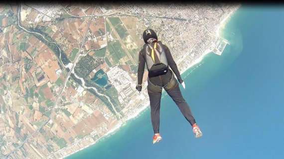 Lazio Paracadutismo, la donna più veloce del mondo è biancoceleste: Mascia Ferri