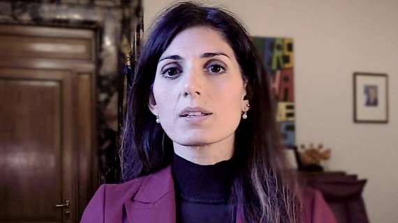 Roma, la Raggi rassicura: "Lo stadio si farà, nessuno blocchi quest'opera"