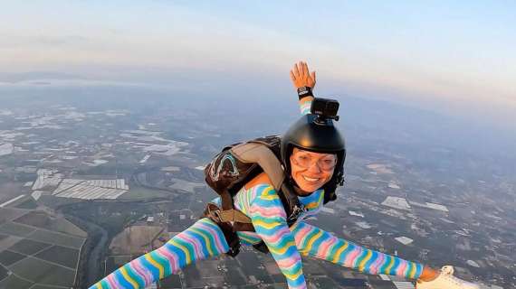 La Stunt Woman Roberta Mancino entra a far parte della Società Sportiva Lazio Paracadutismo