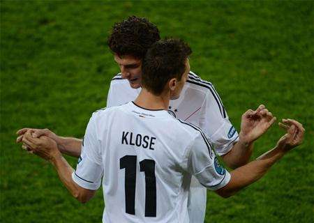Klose elogia Mario Gomez: "Ha nuovamente fiducia in se stesso, è importante per Löw"