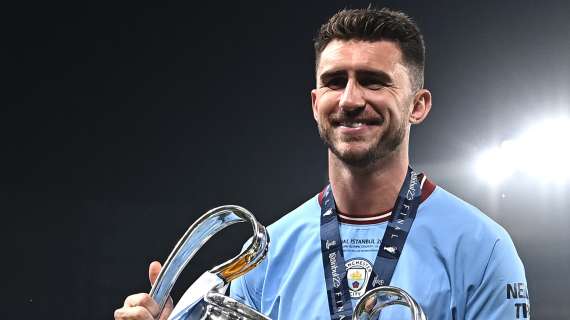 Calciomercato | Como, il sogno in difesa è Laporte. E contro la Lazio...