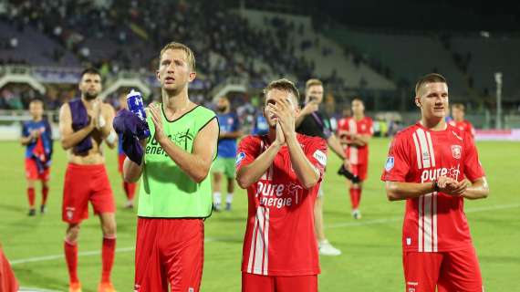 Twente, furia dell'allenatore negli spogliatoi: l'allarme in vista della Lazio