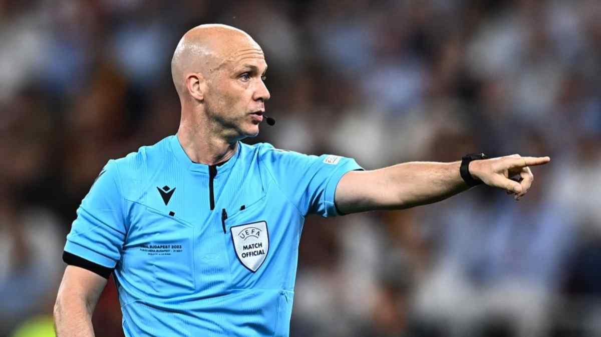 Di Canio elogia Taylor: "È uno degli arbitri più bravi"