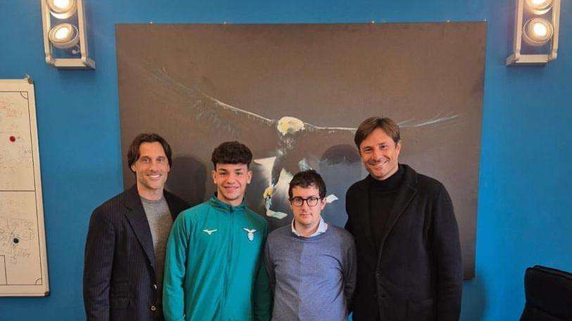 Lazio, primo contratto da professionista per Ferrari: i dettagli - FOTO