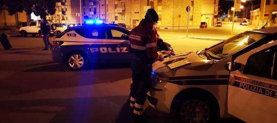 Coronavirus, scatta l'allarme tensioni in Italia. Lamorgese: "Presidiare la legalità"