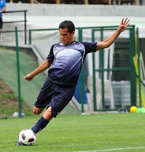 Lazio-Ledesma, tutto ruota intorno ai bonus promessi... Per il salto di qualità serve la fumata bianca...