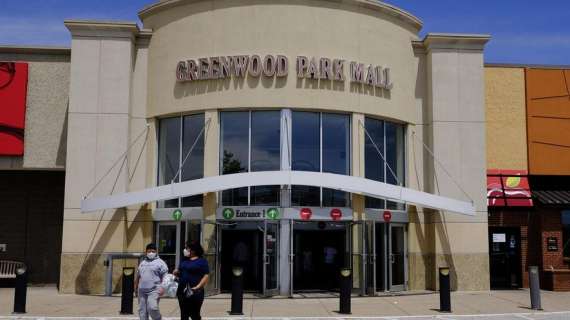 Greenwood, sparatoria in un centrocommerciale: 4 morti e due feriti