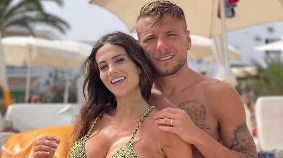 Lazio, Immobile e Jessica super innamorati: le foto con il pancione