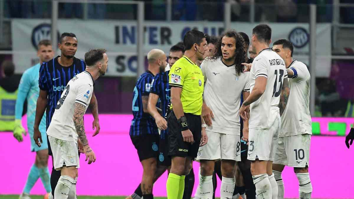 Lazio, Manganiello è inguardabile: le pagelle dei quotidiani