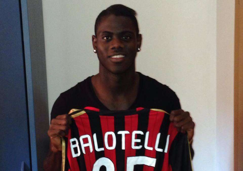 Tounkara sfoggia la maglia numero 45 del suo idolo Balotelli - FOTO