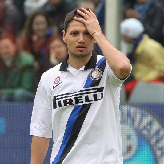 Zàrate, l'Inter non lo riscatterà. Stramaccioni: "Alle cifre richieste è fuori mercato"... Nerazzurri in pole per Destro, Alfaro verso il prestito