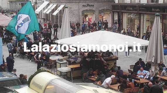 PHOTOGALLERY - Salisburgo biancoceleste: i tifosi della Lazio riuniti al meeting point in Austria - VD