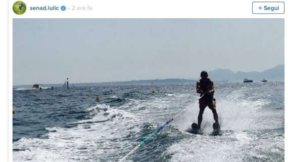 Ultimi giorni di vacanza: Lulic si diverte in Costa Azzurra con lo sci nautico - FOTO