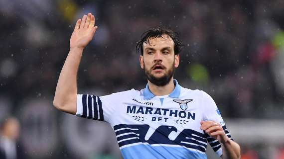 Bologna - Lazio, Parolo: "Muriqi deve dimostrare l'investimento fatto"