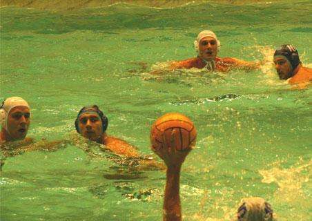 Prima vittoria della pallanuoto contro la Florentia