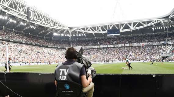Serie A, nessuno sconto alle televisioni: club pronti a passare alle vie legali